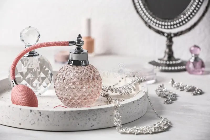 Vintage Pink Perfume Atomizer Bottle – Elegant Refillable Glass Spray Bottle for Women